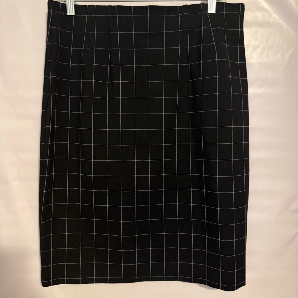 Amanda & Chelsea Black Grid Pencil Skirt